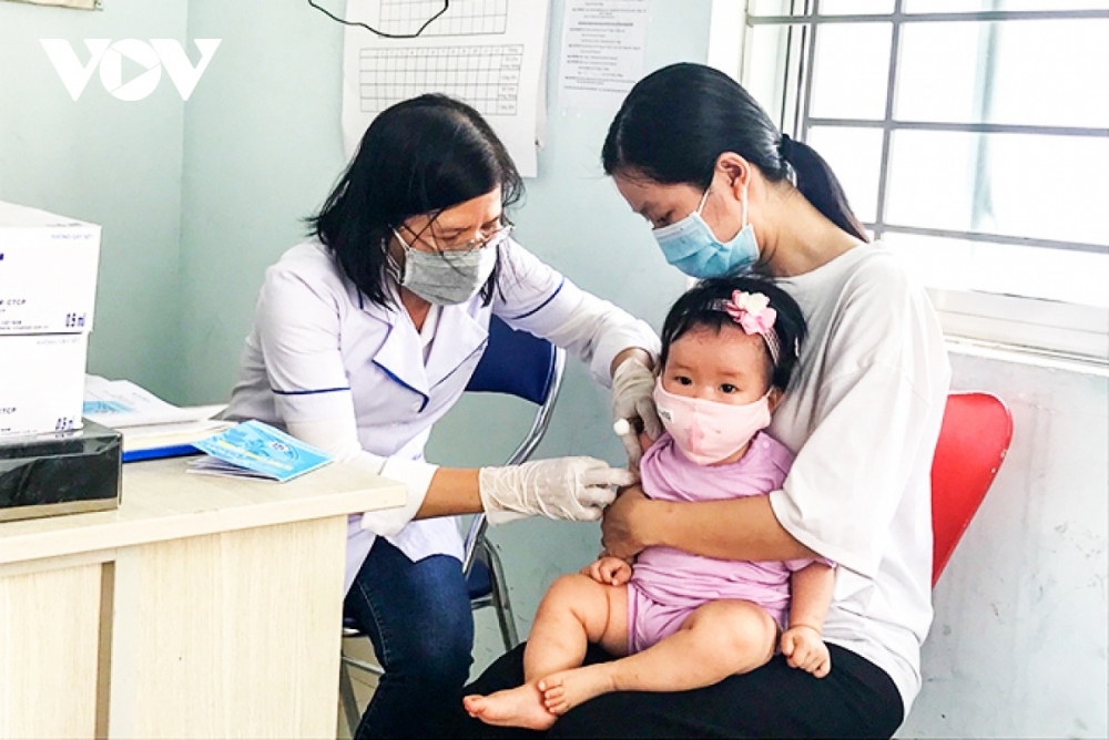 Sắp có thêm 2,8 triệu liều vaccine 5 trong 1 để tiêm chủng cho trẻ em